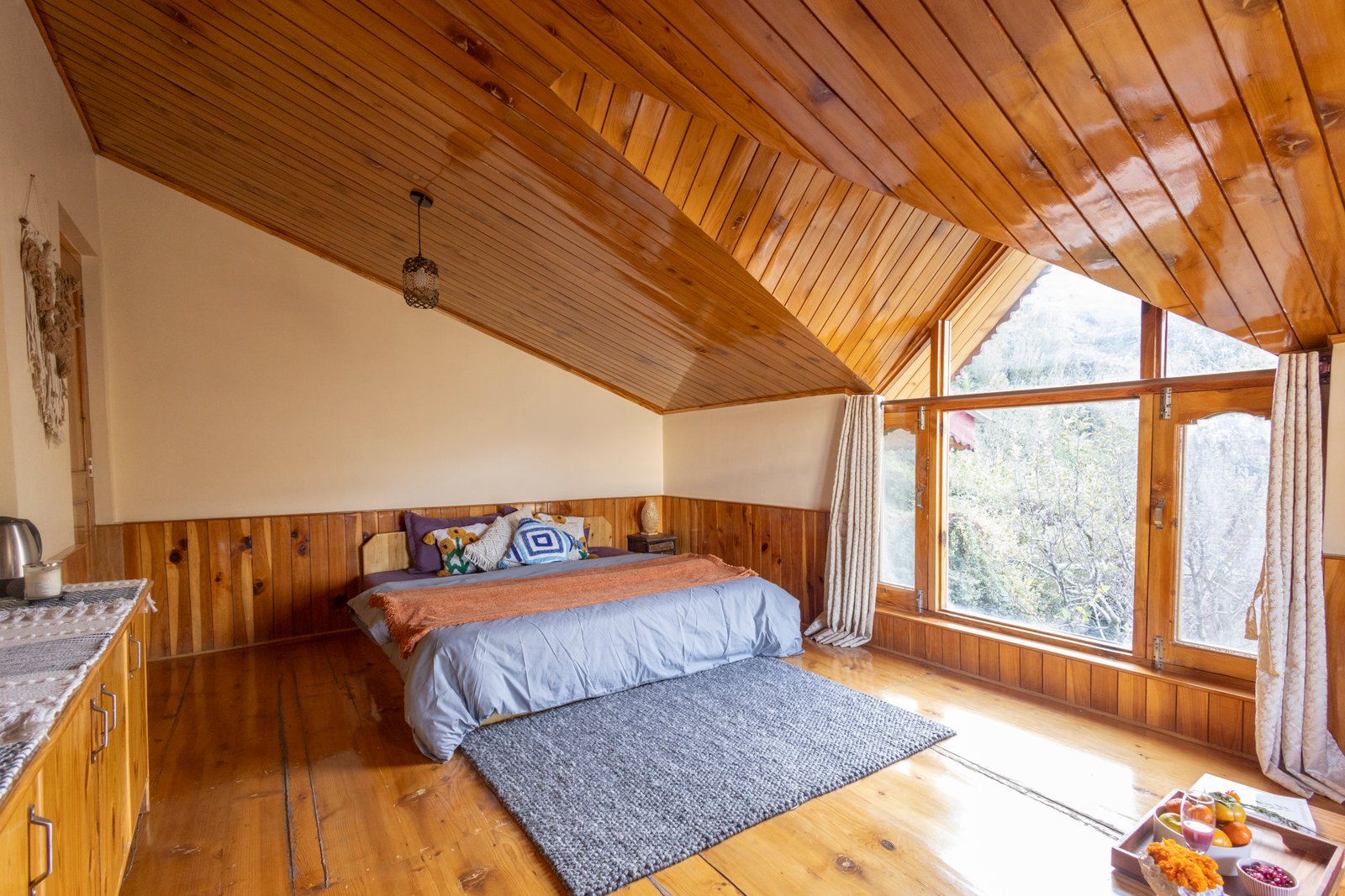 Mountain Gaze Room View 1